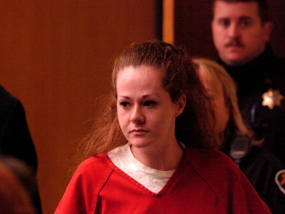 CHRISTA PIKE SOBREVIVE A DOS DOSIS DE INYECCIÓN LETAL EN TENNESSEE