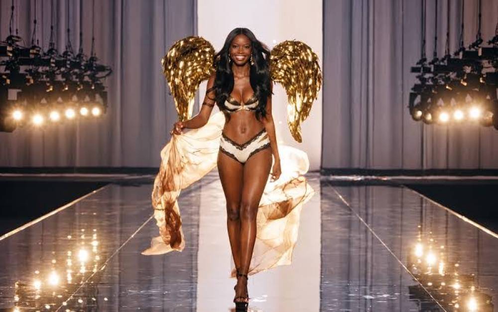 SOLANGE OMON GANA Y SE CONVIERTE EN NUEVA ÁNGEL DE VICTORIA’S SECRET